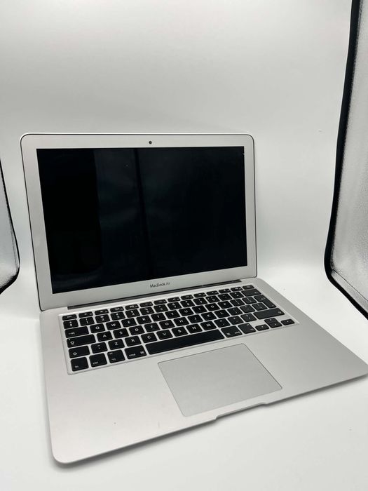 Schimb / Vanzare Macbook Air 2017 / IMPECABIL + Incarcator