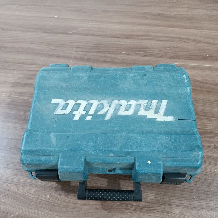 Шуруповёрт макита