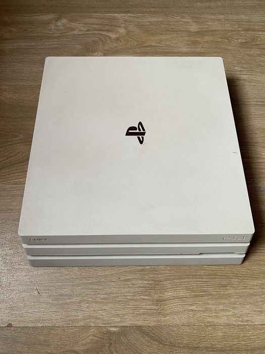PlayStation 4 pro 1Tb