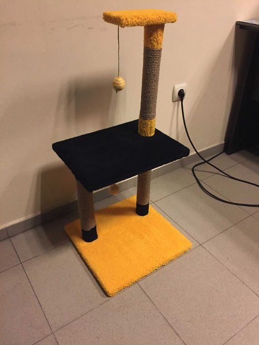 Драскалка за вашето коте.Височина 85см