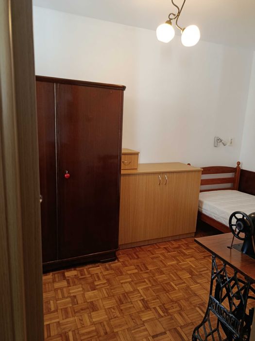De inchiriat Apartament cu 2 camere