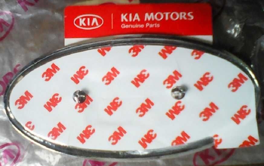 эмблема решётки радиатора KIA
