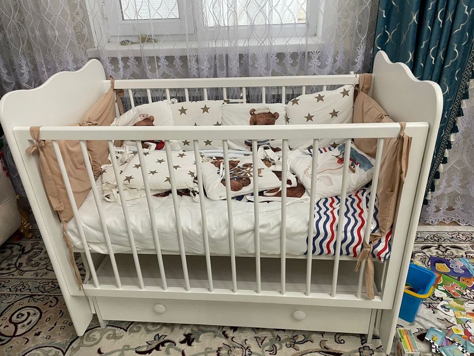 Детский манеж почти новый