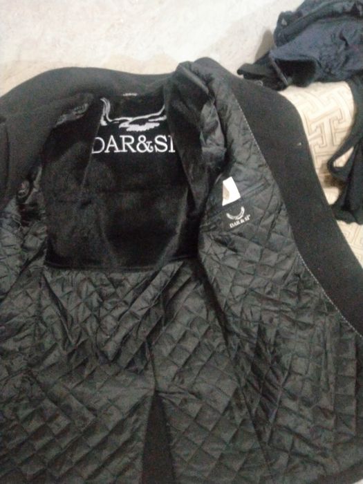 Прадаю пальто чёрная брендвая