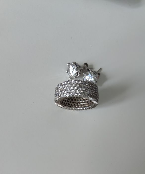 Комплект сребърни обеци и пръстен