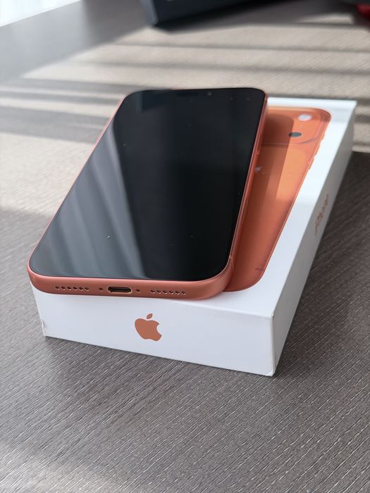 Iphone 17 pro, 256gb, orange (93% емкость)