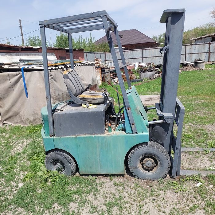 Продам вилочный поогрущик