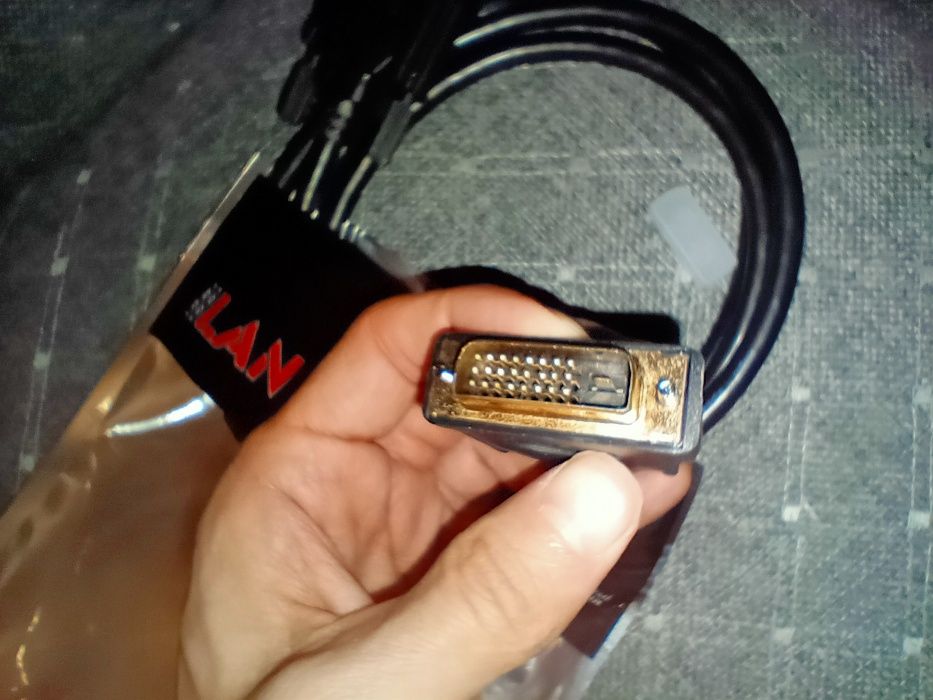 DVI кабель, в упаковке