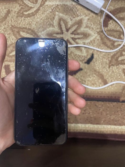 Продам айфон 11 про