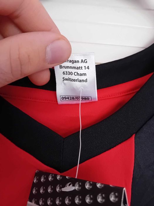 Чисто нова оригинална фланелка на Германия с автографи