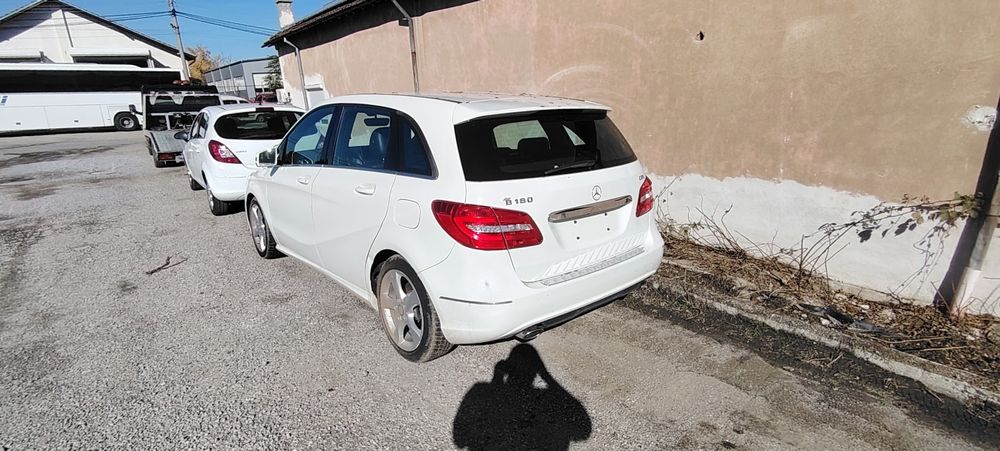 Mercedes-Benz B, Мерцедес Б180 на части!