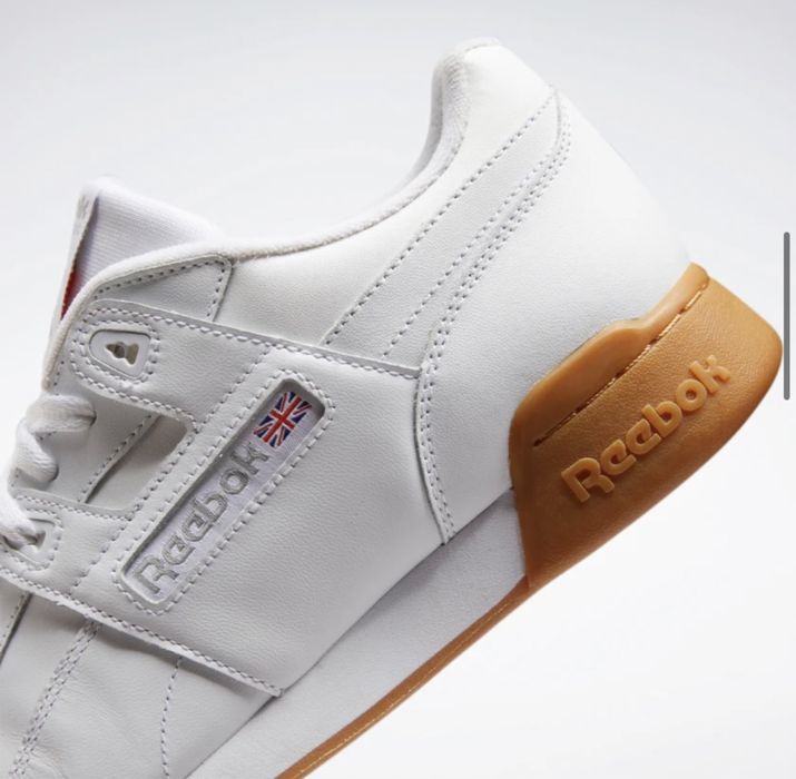 Reebok Кроссовки Новая