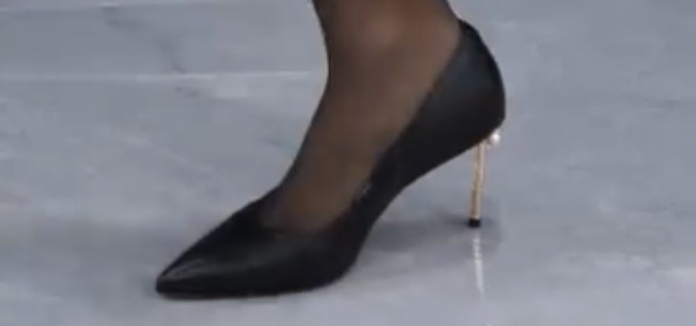 Продам новые туфли