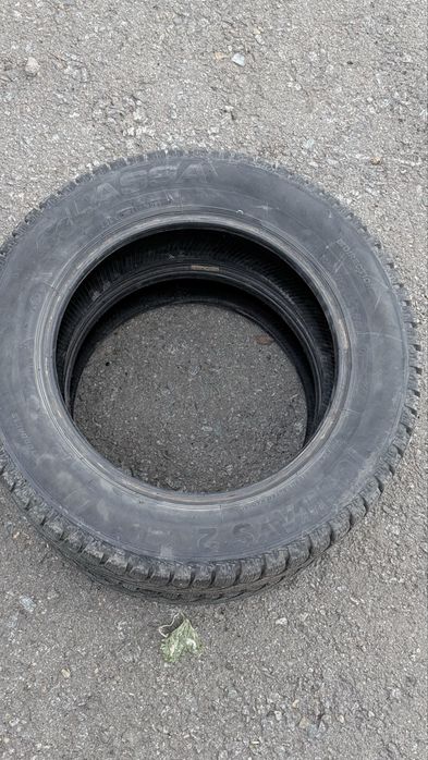 Зимние шины 185/65 R15