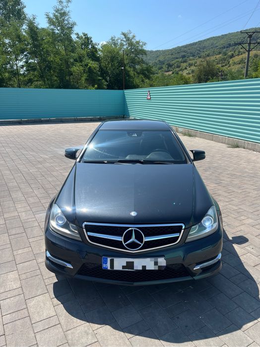 Mercedes-Benz C250 1.8CGI Pachet AMG Facelift Coupe Variante