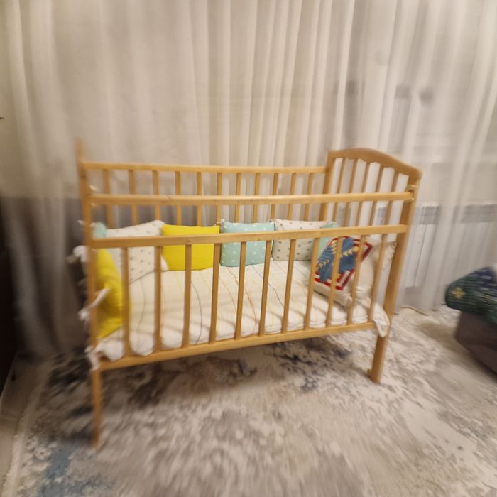 Детский кровать. Почти новая