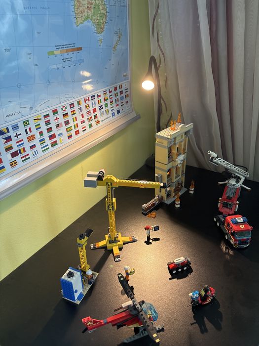 LEGO City 60216-Brigada de pompieri din centru