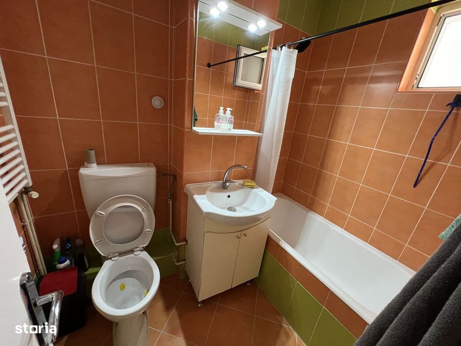Închiriez apartament 2 camere decomandat – zona Mihai Viteazul