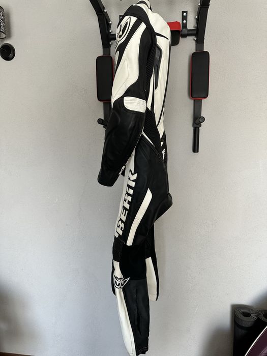 Costum moto Berik.