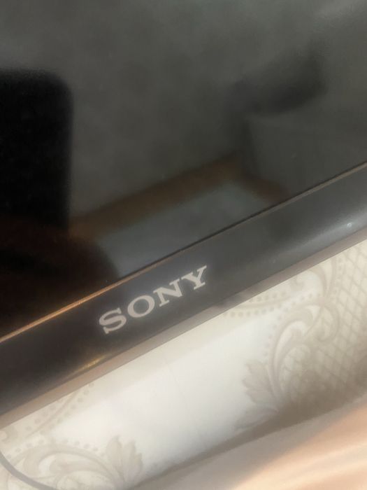 Продам телевизор Сони на запчасти
