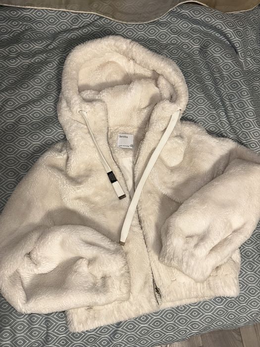 Пухкаво яке Bershka