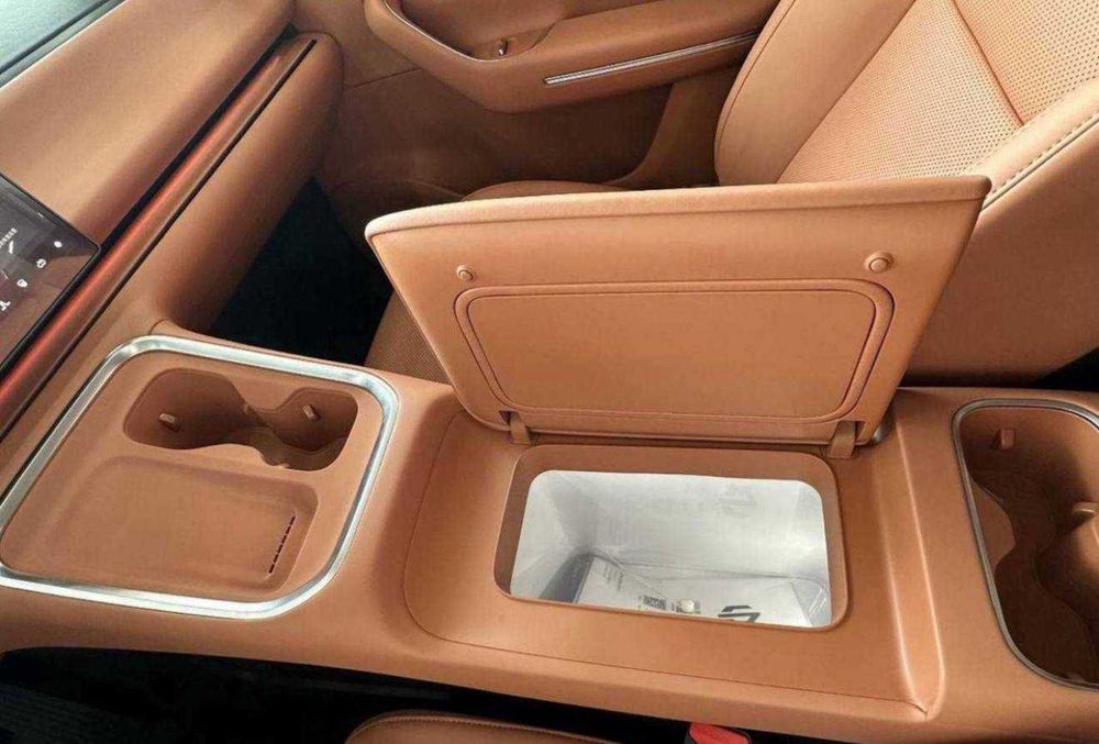 Leapmotor c16 pazitsalari apisaniyada