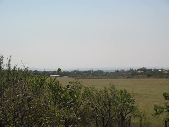 Продавам УПИ 500 кв.м, находящ се в местност Сухото дере, с. Изворище