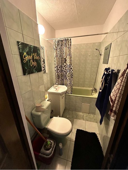 Vând apartament cu 2 camere in oraș Deta