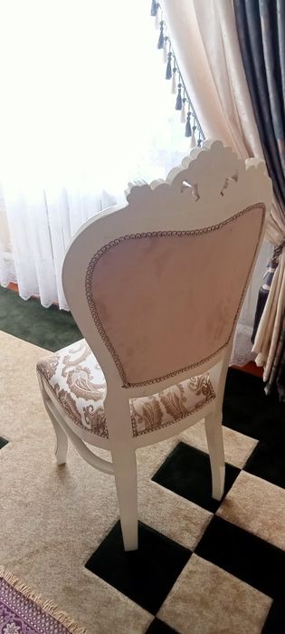 Стол Стулья для гостиной