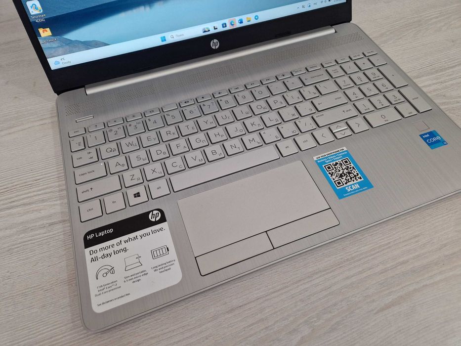 Как новый! Ноутбук HP Laptop Core i3-1155G4 / 256GB SSD / DDR 8GB