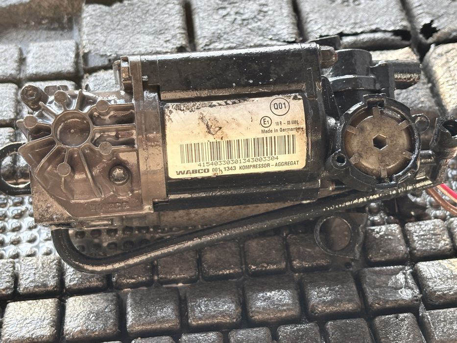 Компресор за Въздуншни Възглавници Wabco
