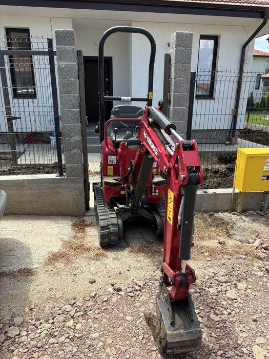 Изкопни услуги с мини багер , дъмпер , мини челен товарач микро багер