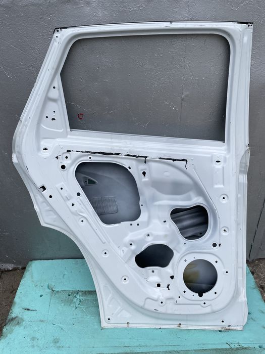 Задна лява врата за Hyundai Tucson Хюндай Туксон 2020-2024г