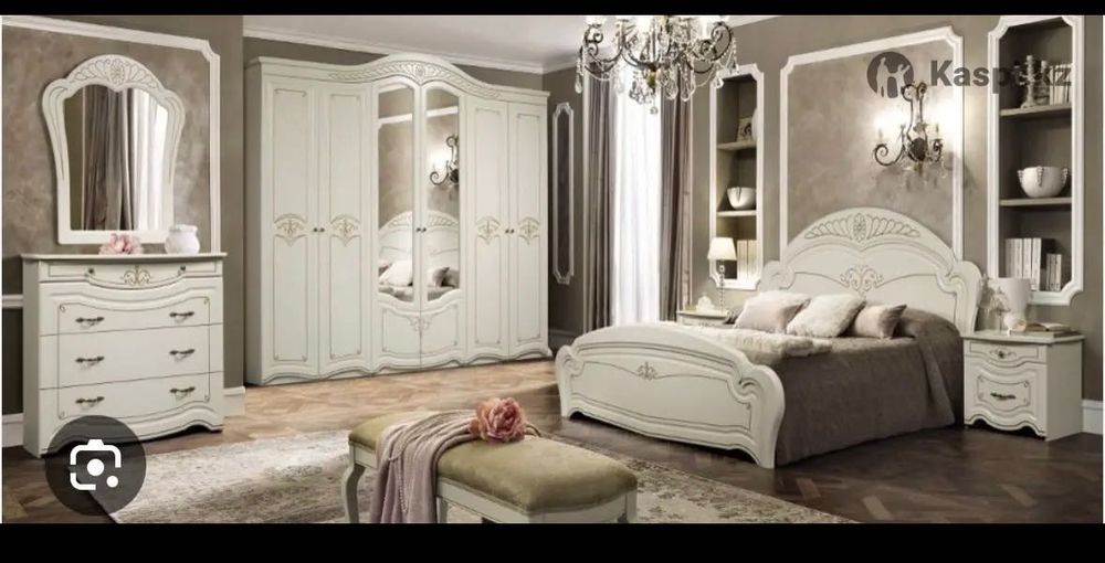 Спальный гарнитур