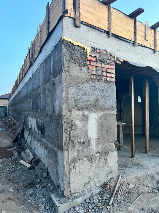 Продается дом с коммерческим помещением