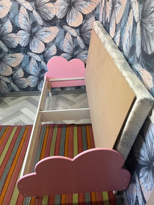 Продам кровать для девочки до 8 лет