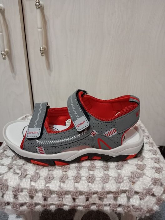 Сандали на мальчика