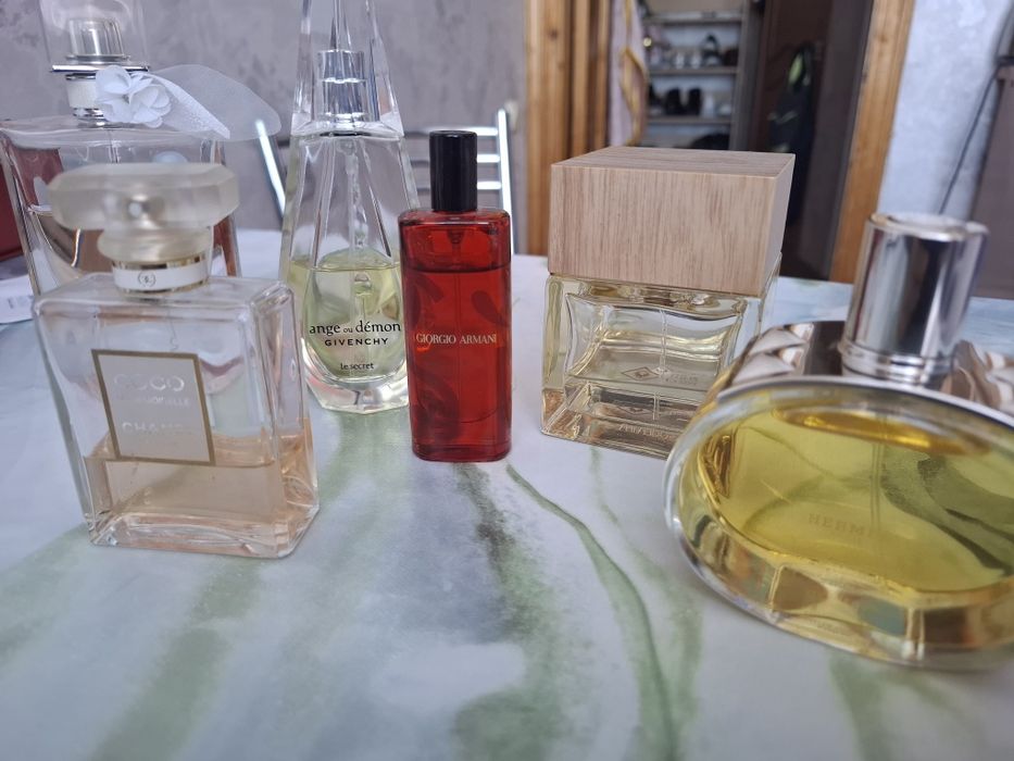 Продам оригинальный парфюм
