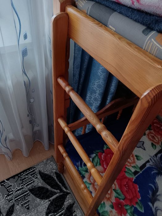 Продам двухъярусную кровать