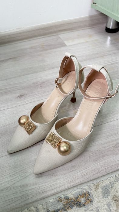 Туфли сатылады!