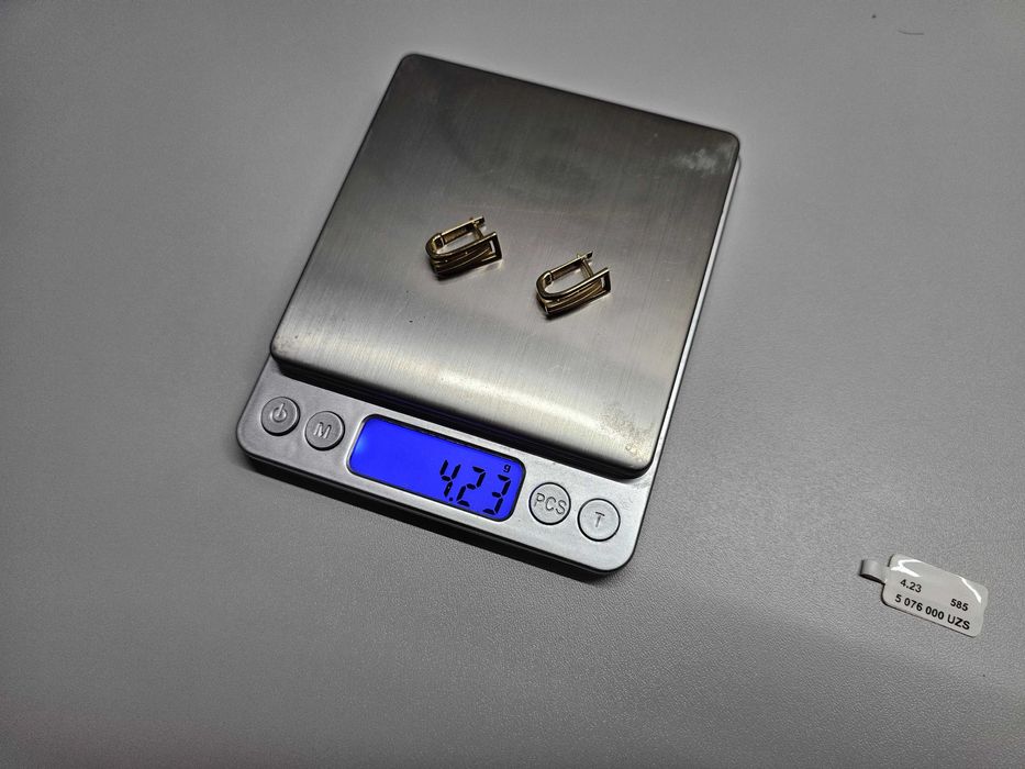 ПРОДАМ Серьги симпатичные / Золото 585 Пробы 4.23 Грамма.