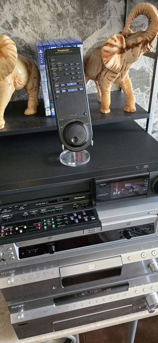 VHS  panasonic -nv F-75