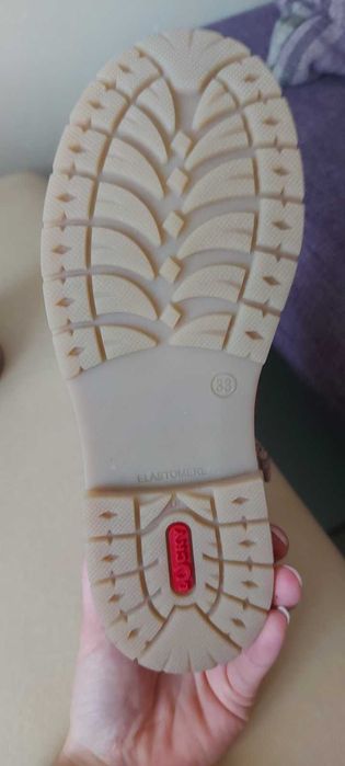 Боти от естествена кожа