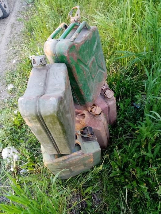 Продам кони тру б/у