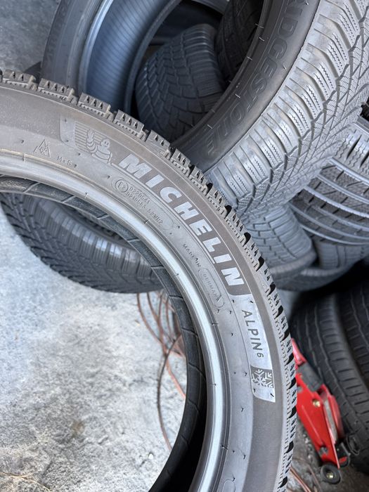4 anvelope iarna ca NOI 175/60/18 , Michelin , 7.5 mm !