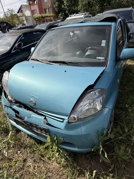 Daihatsu Sirion на части