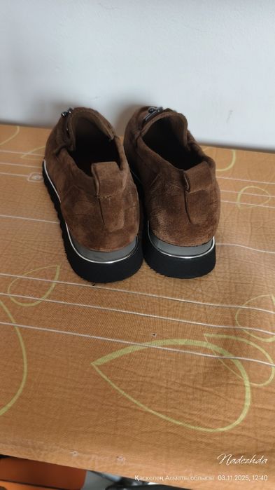 Натуральные замшевые 39-40 размер