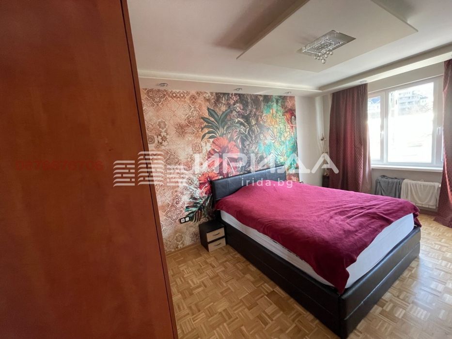 Голям тристаен апартамент в младост 1