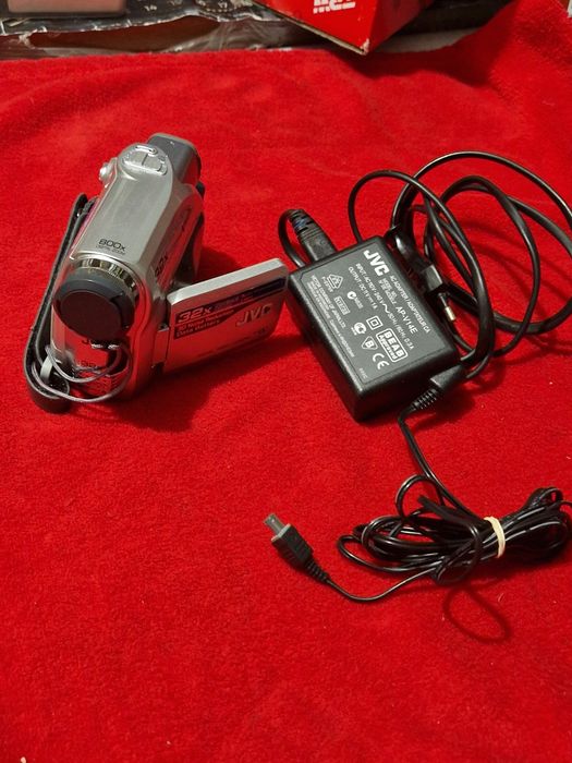 Aparat Photo  / camera digitala JVC perfect funcționala