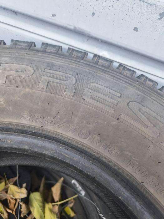 Продам шины (липучка) Maxxis 225/70 R16
